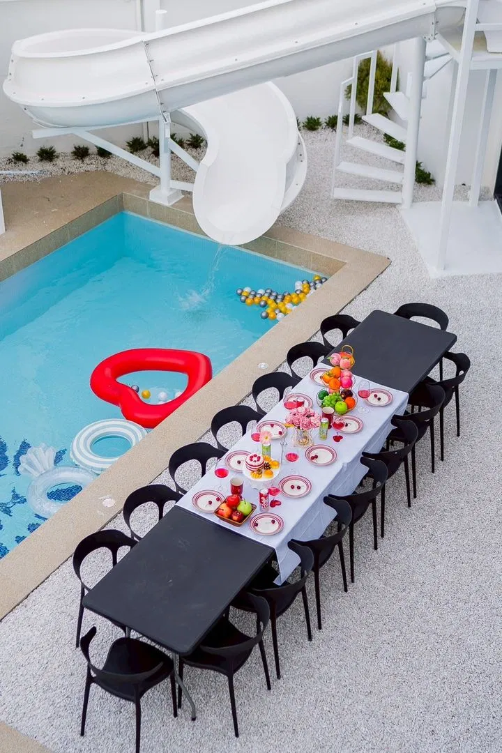 ภายนอก Prada Fun Pool Villa