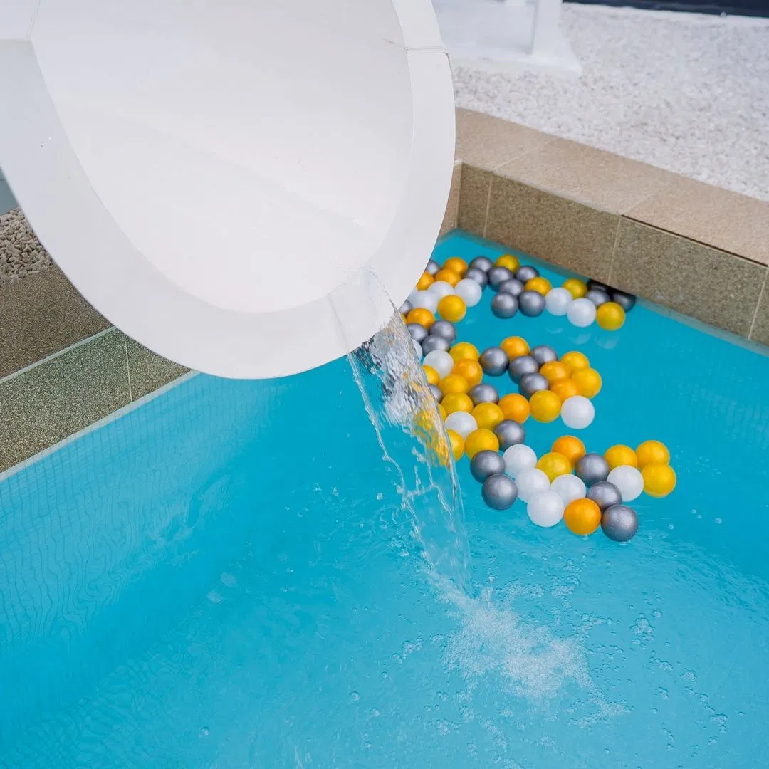 ภายนอก Prada Fun Pool Villa