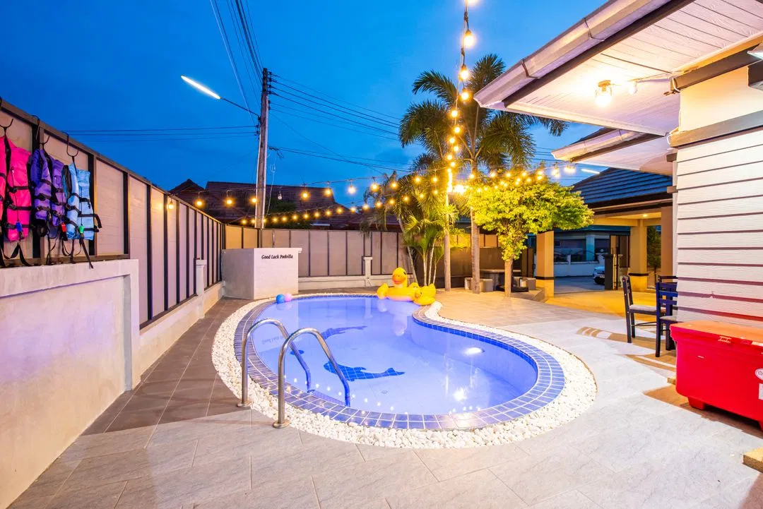 ภายนอก GoodLuck Poolvilla