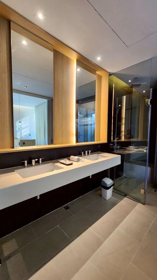 ห้องน้ำ Oceanphere 110