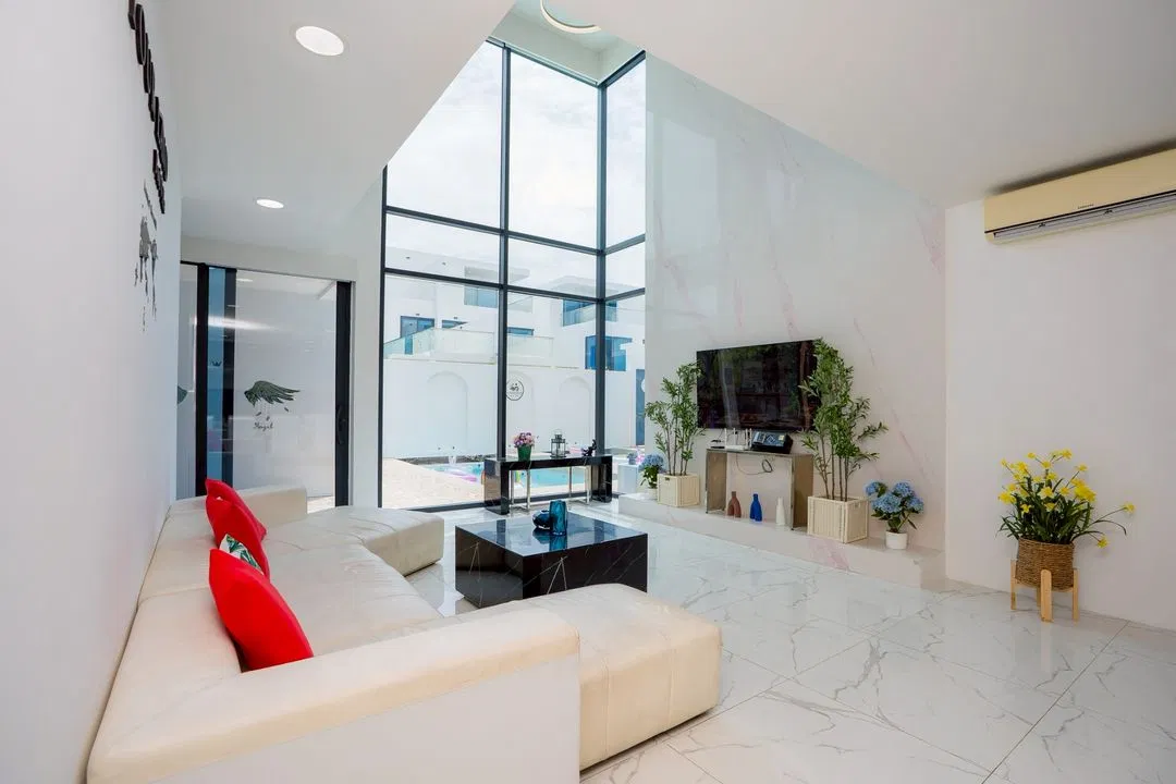 ภายใน Your Land pool villa
