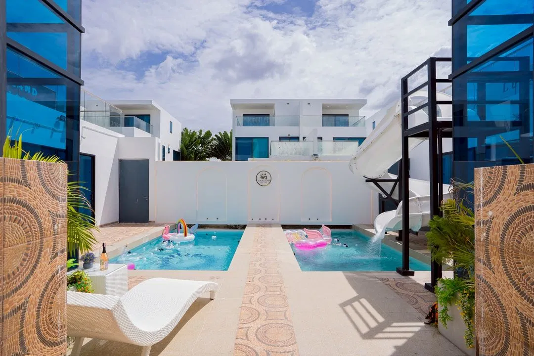 ภายนอก Your Land pool villa