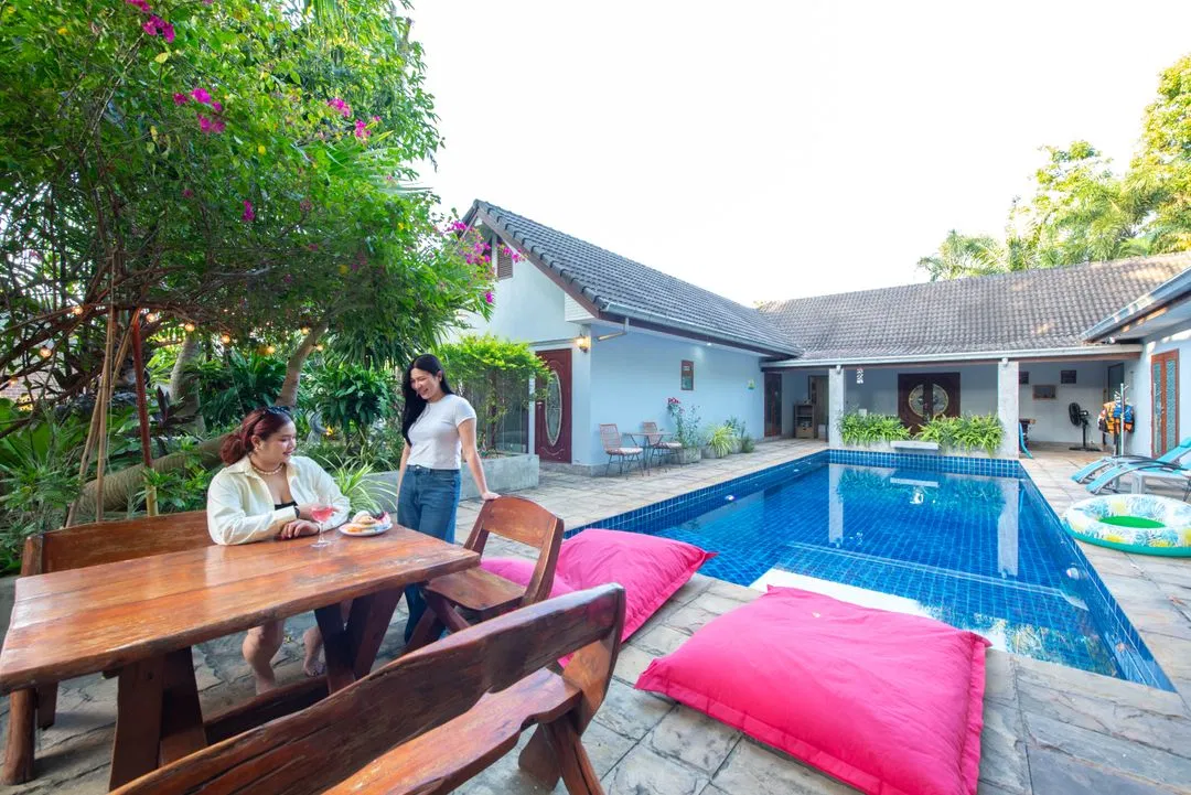 ภายนอก Pool house Deluxe