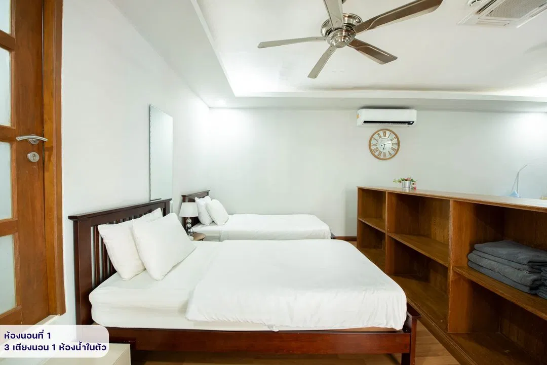 ห้องนอน Lake house