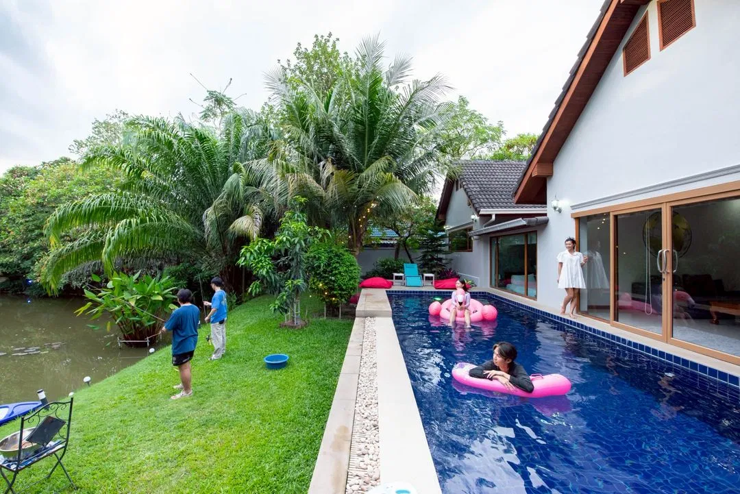รูปจากลูกค้า Lake house