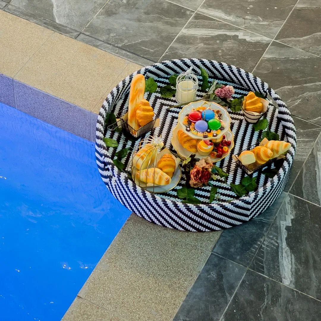 ภายนอก Your Space pool villa