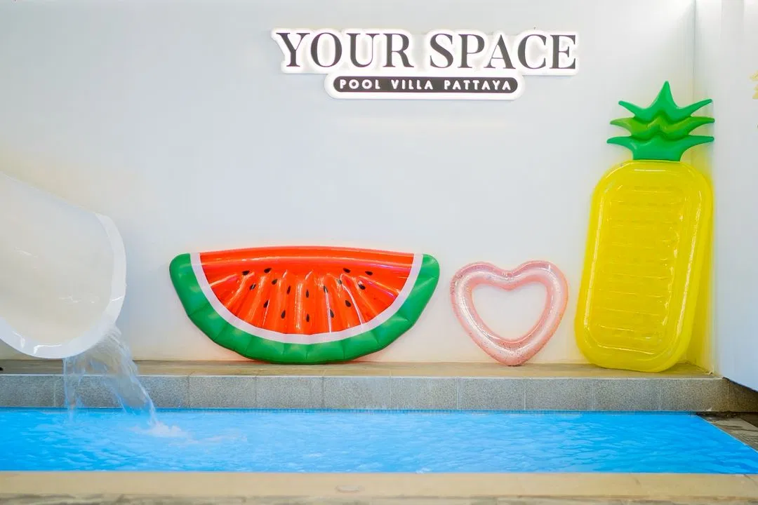 ภายนอก Your Space pool villa