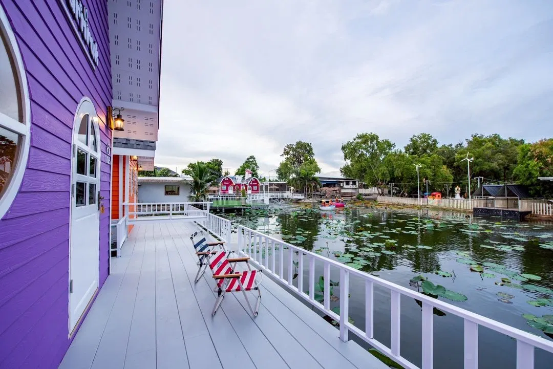 ภายนอก Purple Fram House No.5
