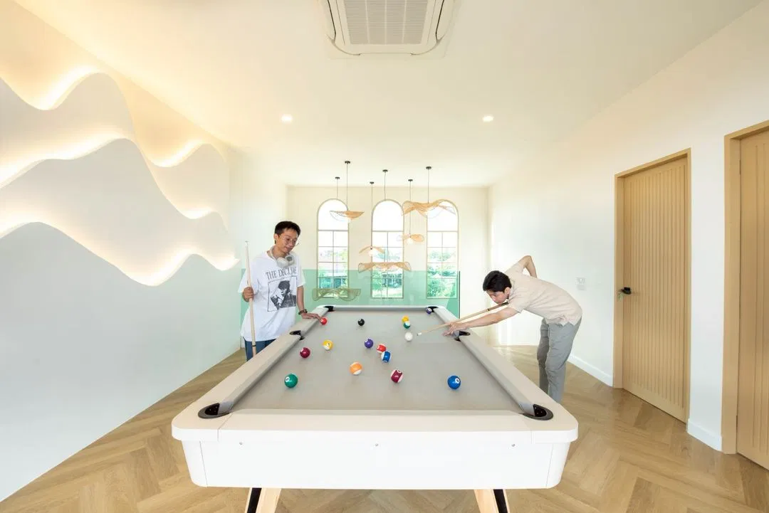 ภายใน Brown Empire Pool Villa