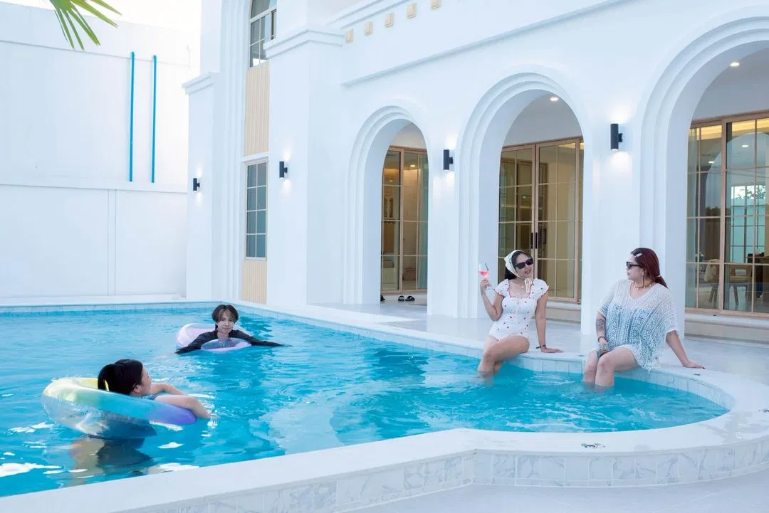 รูปจากลูกค้า Brown Empire Pool Villa