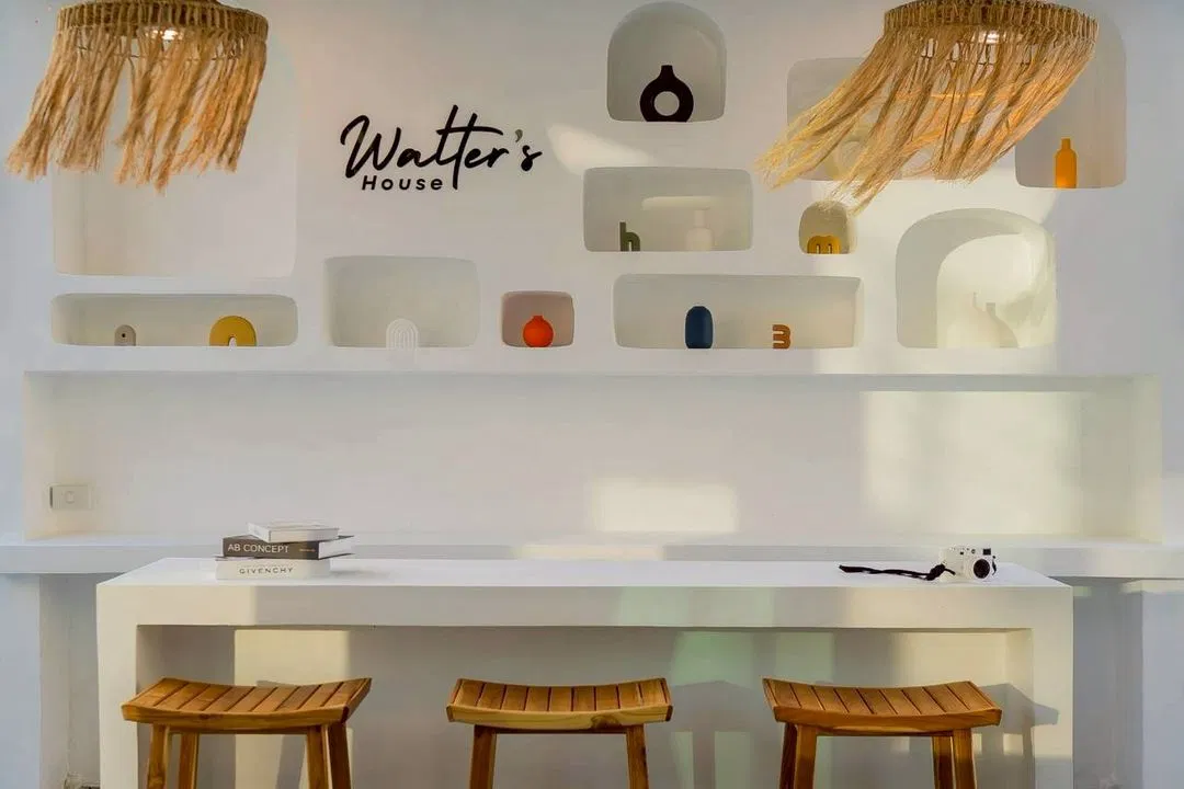ภายนอก Walter's house