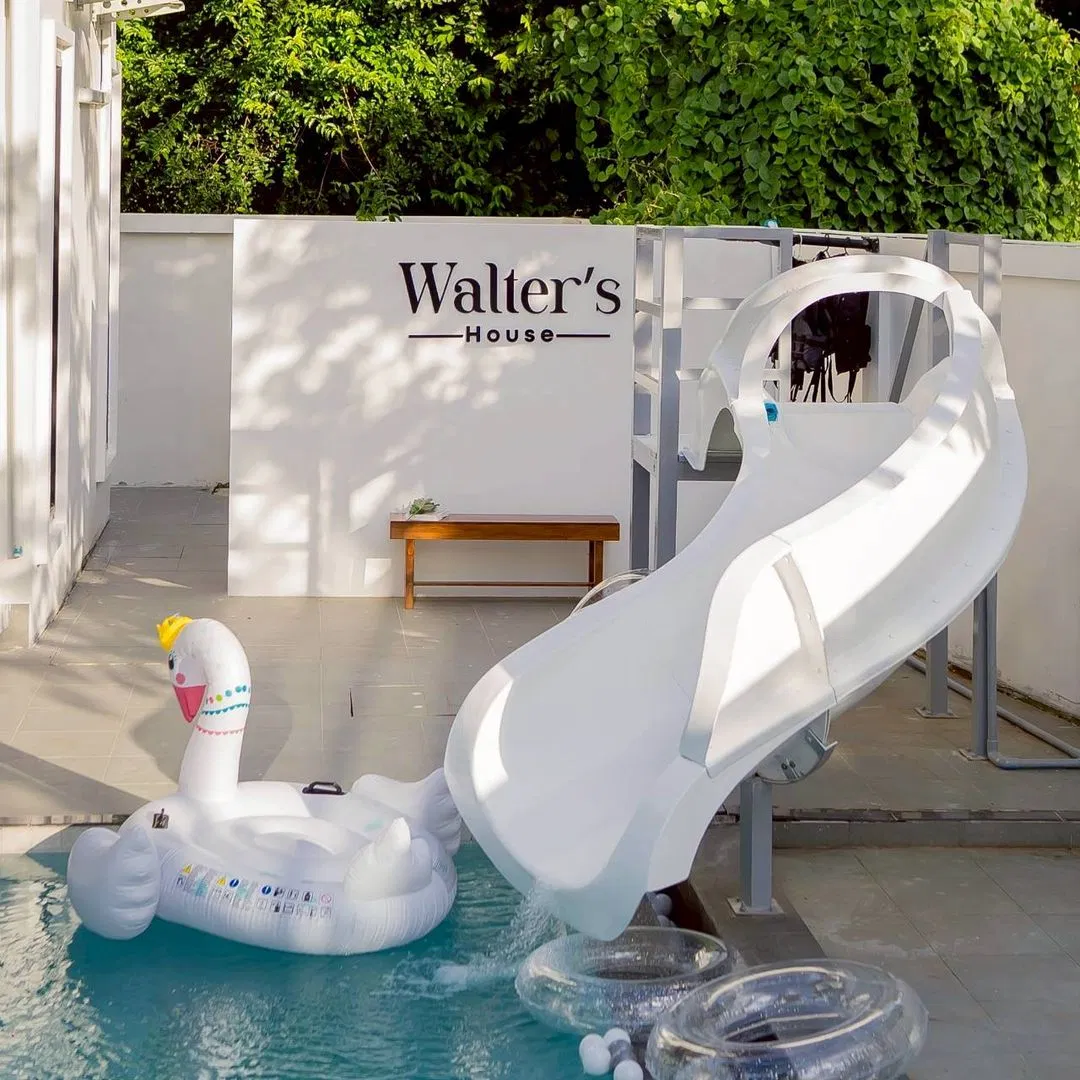 ภายนอก Walter's house
