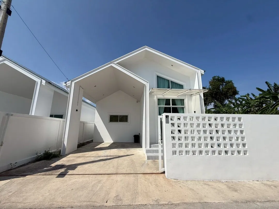 ที่จอดรถ Bang Slay House
