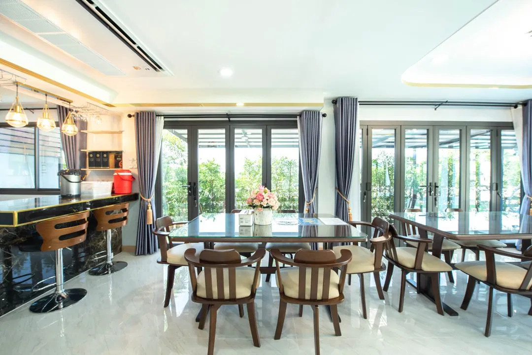 ภายใน บ้านอิงเขา พัชราวดี พูลวิลล่า (ศรีราชา)