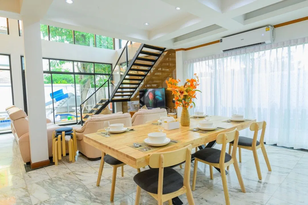 ภายใน Sky Blue Pool Villa