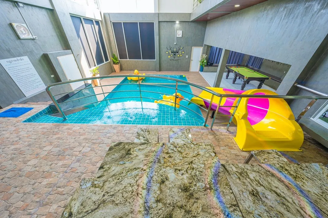 ภายใน Glass House B8