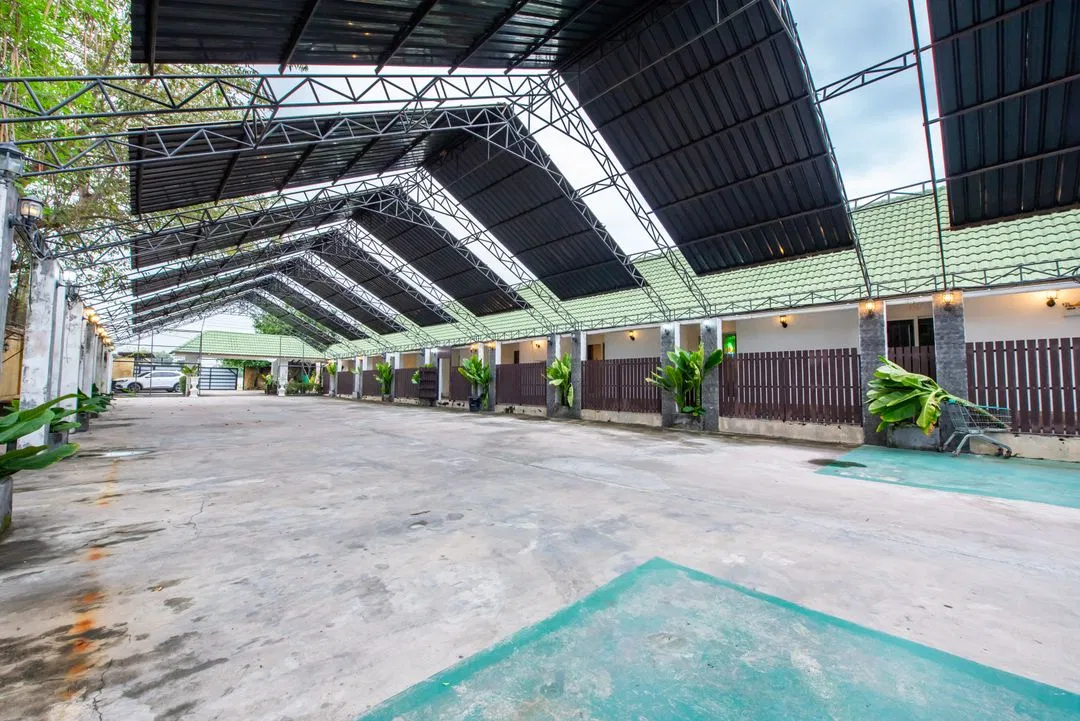 ที่จอดรถ World space No.3