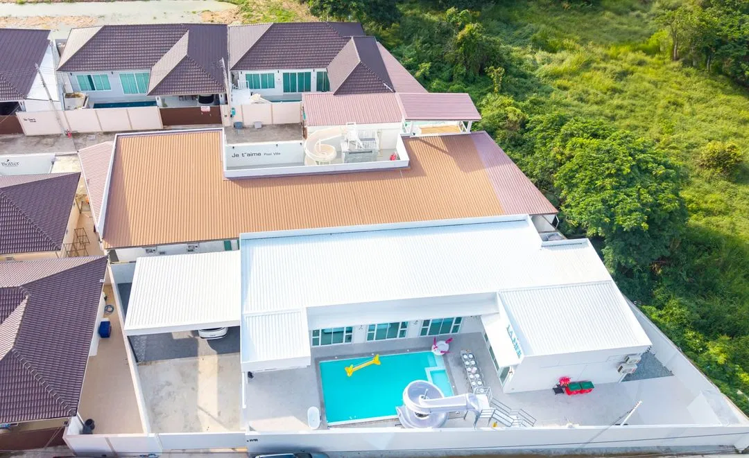ที่จอดรถ La Mer pool villa (ลาแมร์ พูลวิลล่า)