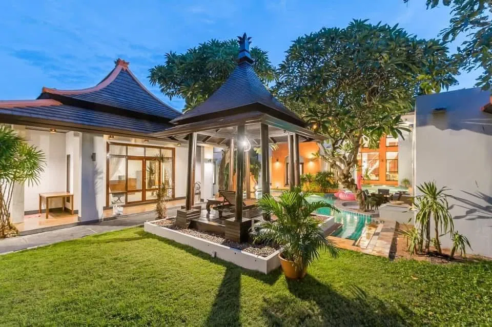 ภายนอก Thai tara pool villa