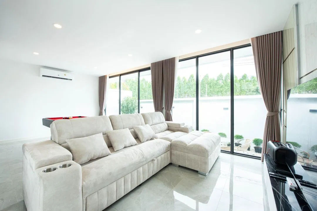 ภายใน The Hillside Pool Villa