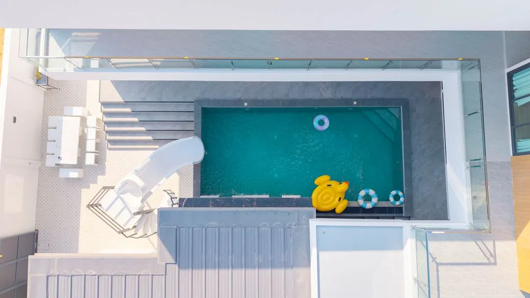 ภายนอก The Hillside Pool Villa