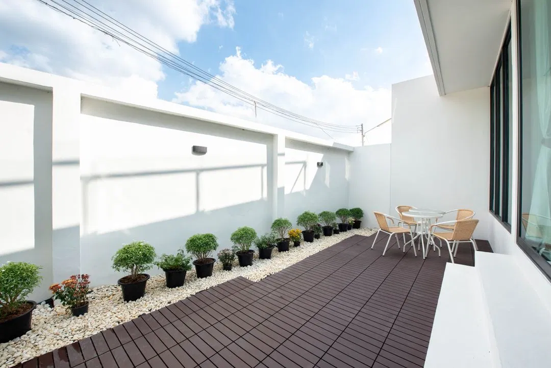 ภายนอก The Hillside Pool Villa