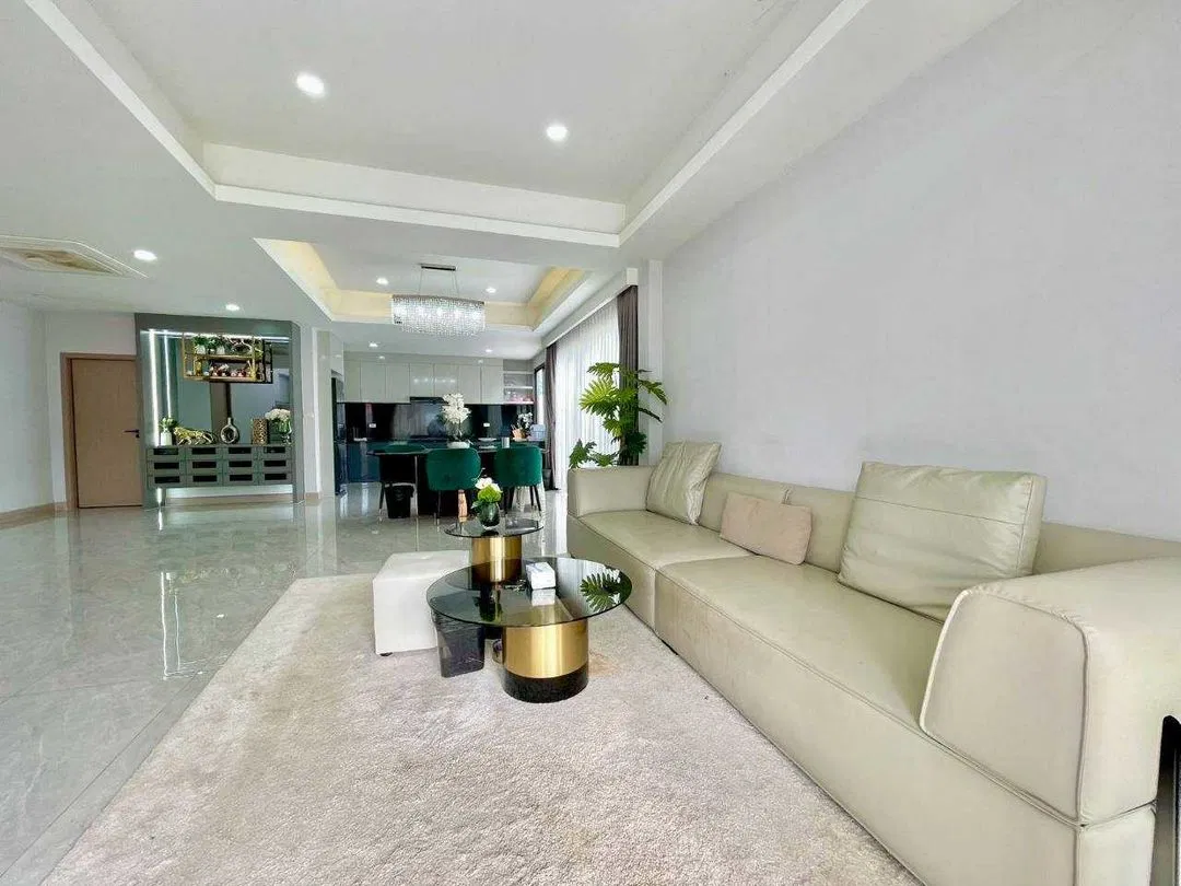ภายใน C26