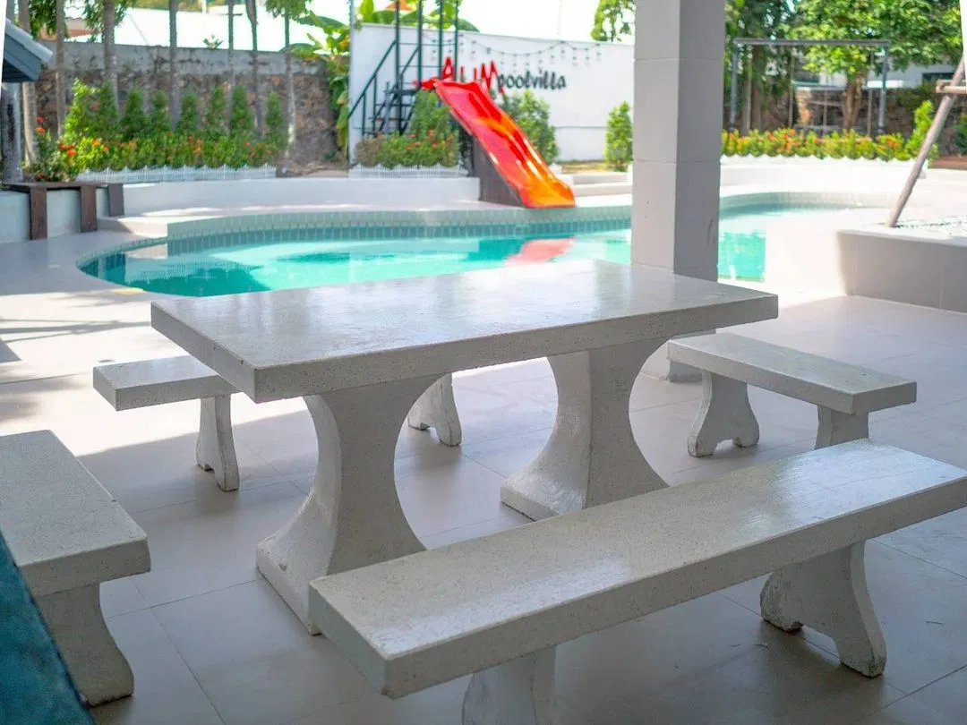 ภายนอก Aum poolvilla