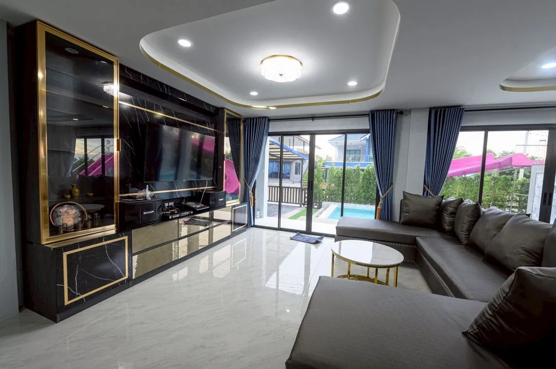 ภายใน บ้านอิงเขา พรรณวดี (ศรีราชา)