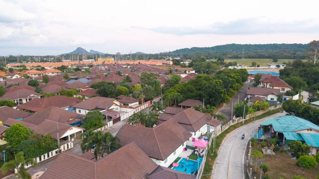 ที่จอดรถ Jayjai Poolvilla