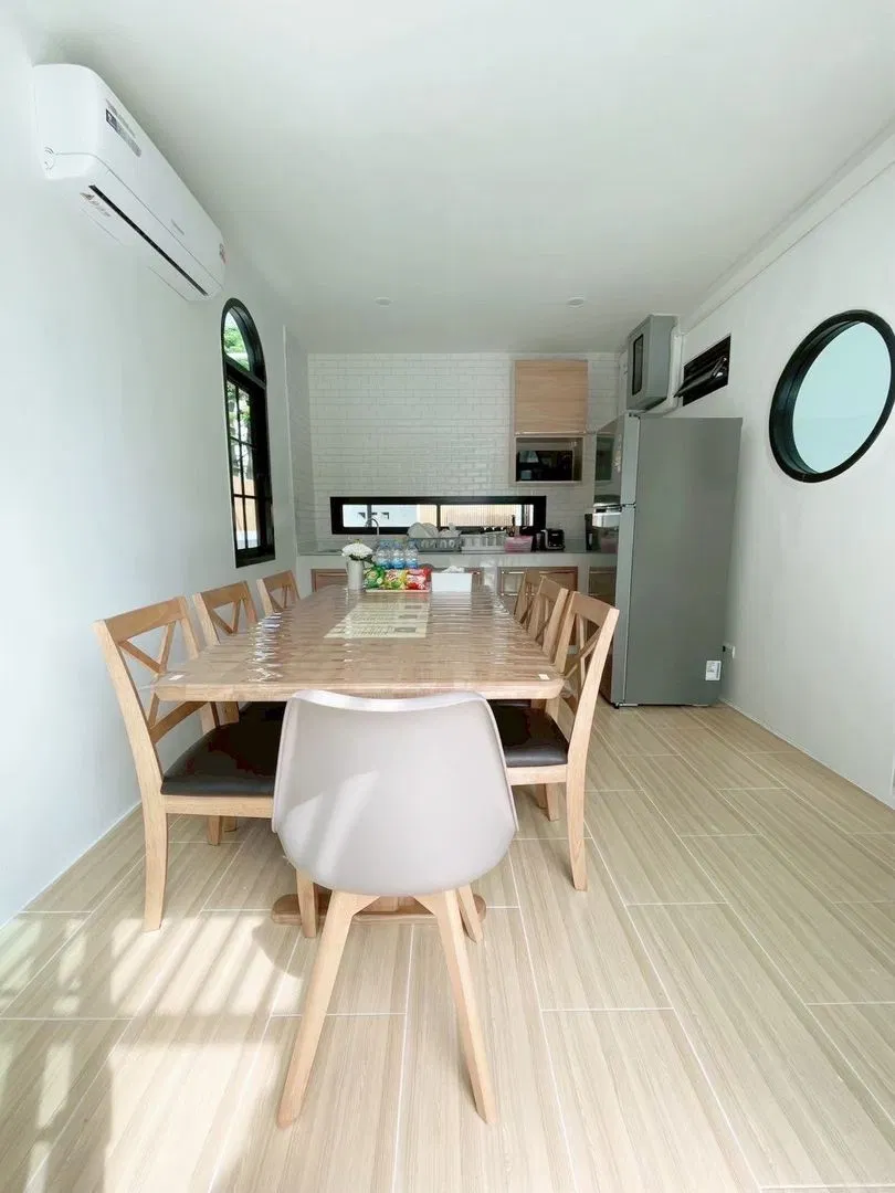 ครัว Mojinei Pool Villa บางแสน