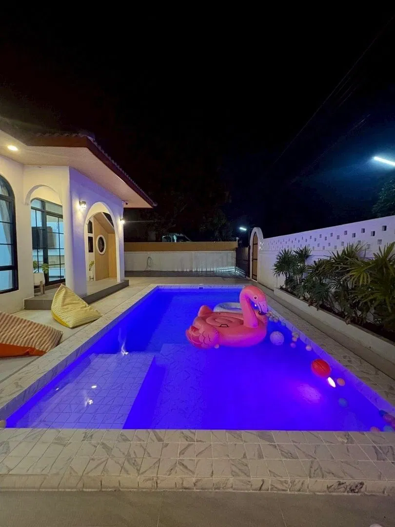 ภายนอก Mojinei Pool Villa บางแสน