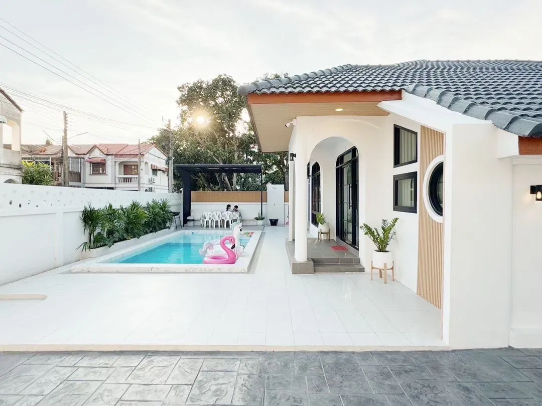 ภายนอก Mojinei Pool Villa บางแสน