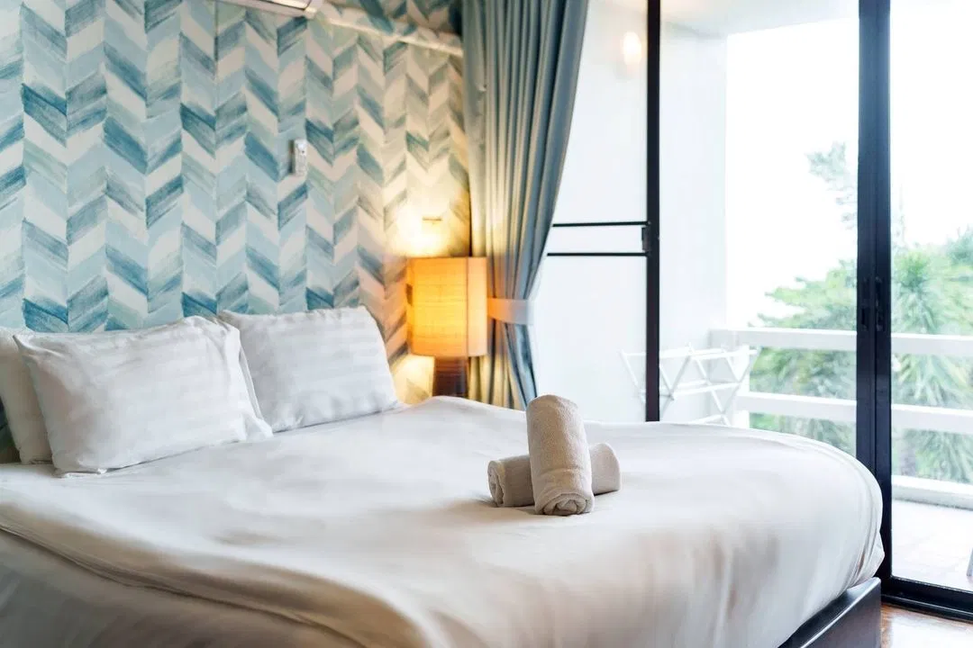 ห้องนอน 6 BEDROOM BEACH FRONT