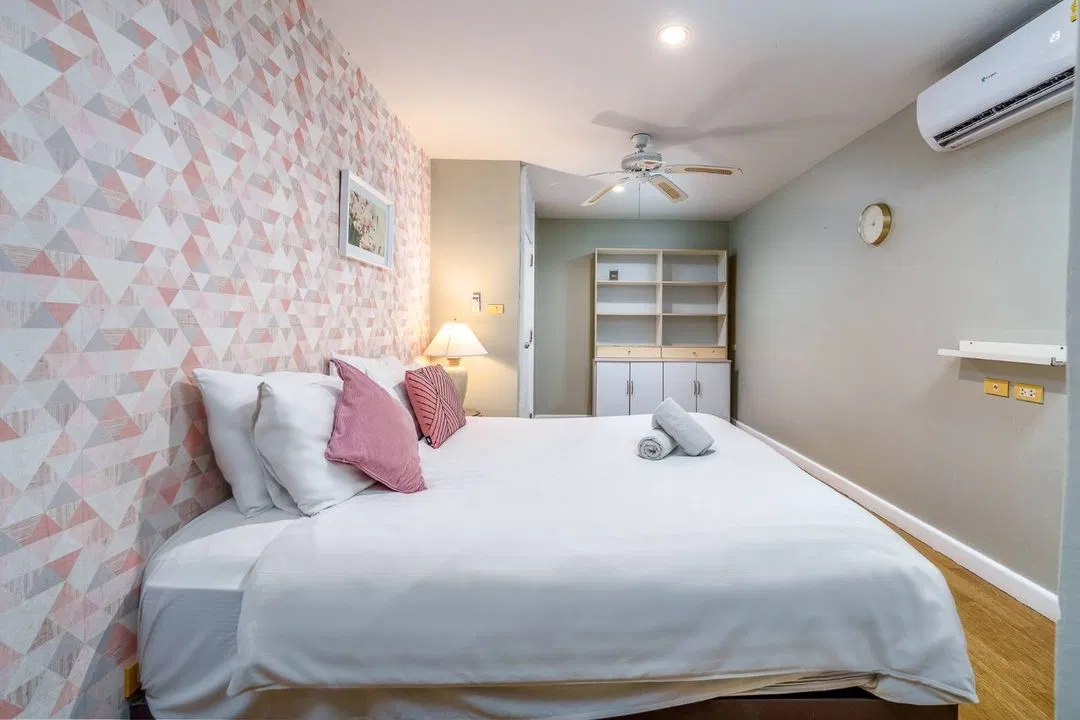 ห้องนอน 6 BEDROOM BEACH FRONT