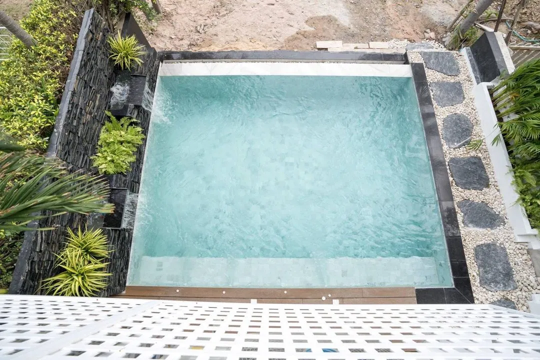ภายนอก 6 BEDROOM BEACH FRONT