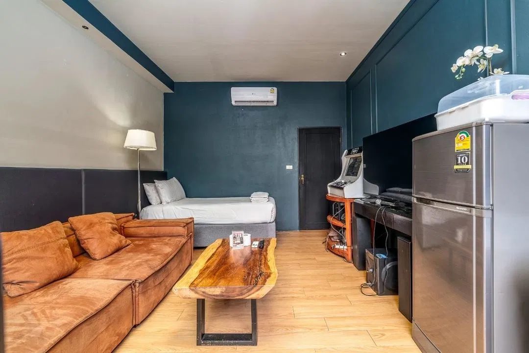 ภายใน 2 BEDROOM DARK POOL
