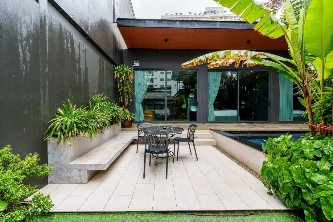 ภายนอก 2 BEDROOM DARK POOL
