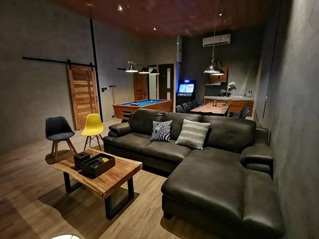 ภายใน 5 BEDROOM CLASSIC LOFT V6