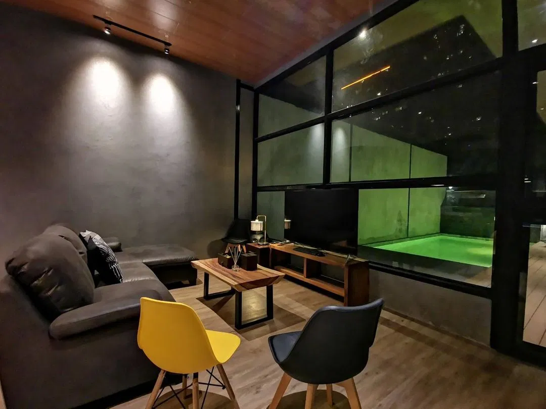 ภายใน 5 BEDROOM CLASSIC LOFT V6