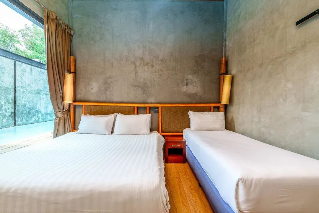 ห้องนอน 5 BEDROOM CLASSIC LOFT V6