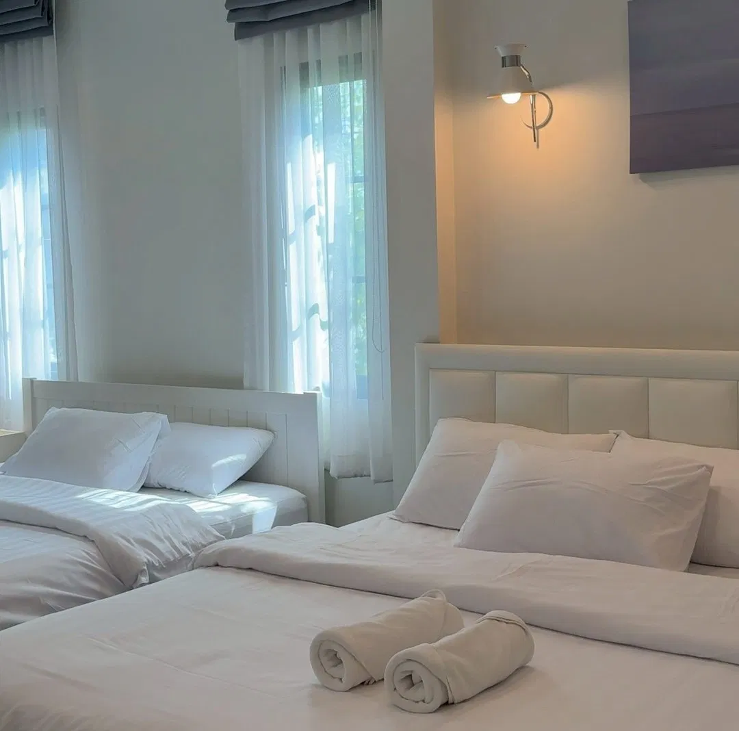 ห้องนอน KHUNKOB POOL VILLA