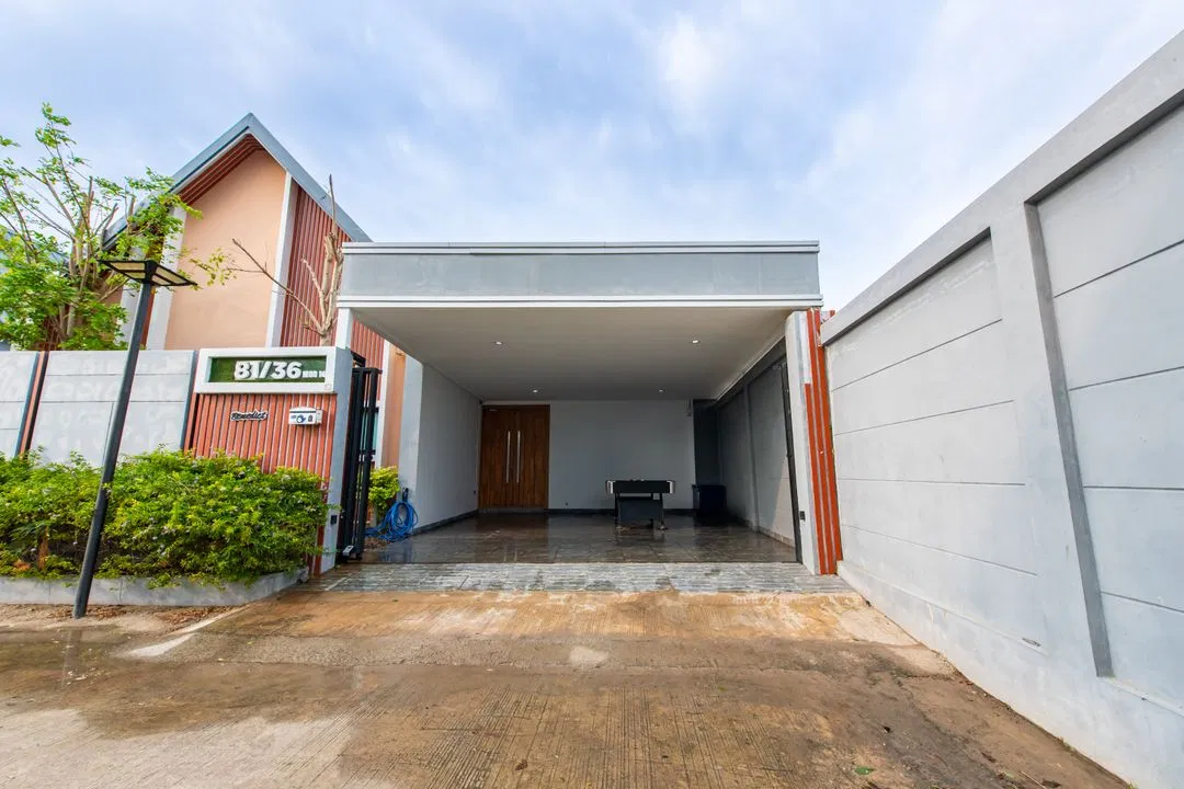 ที่จอดรถ The H pool villa