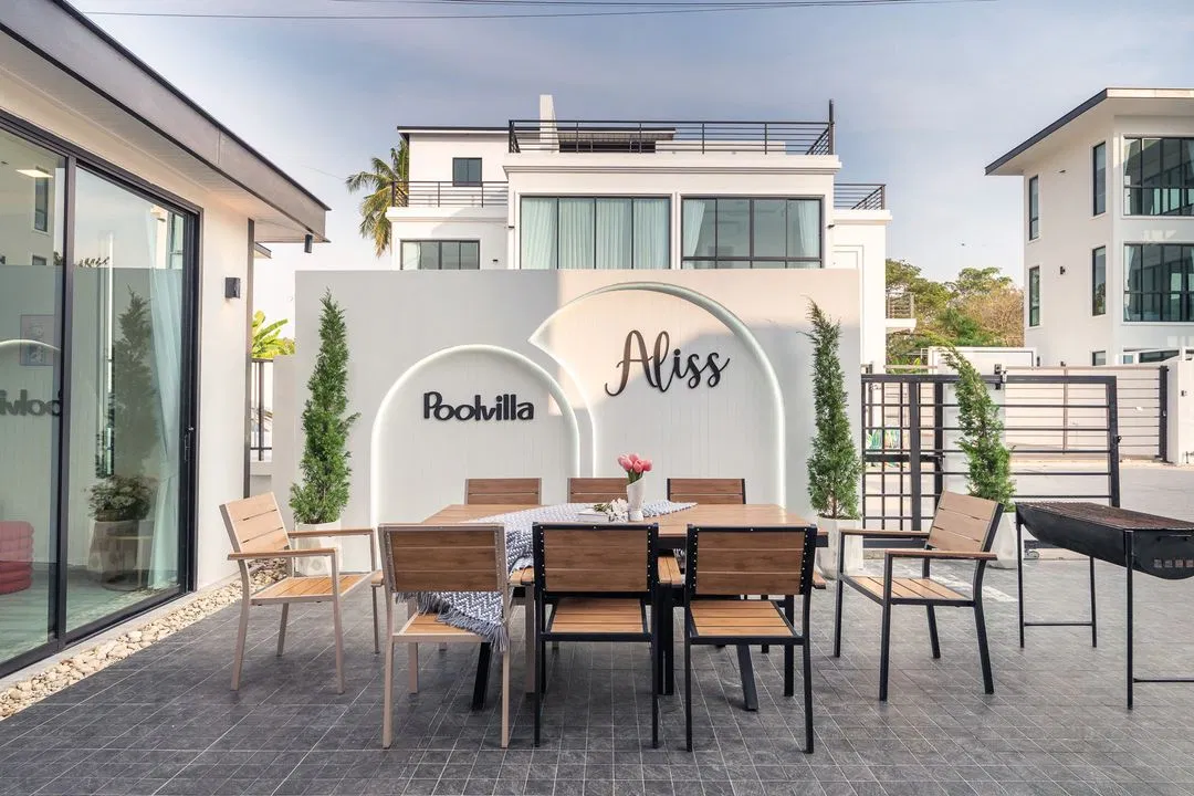 ภายนอก Aliss Poolvilla
