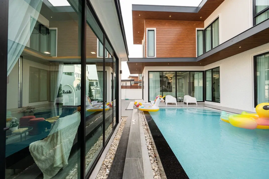 ภายนอก Aliss Poolvilla