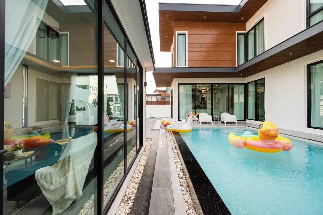 ภายนอก Aliss Poolvilla