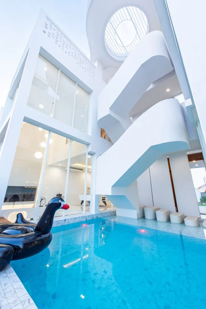 ภายนอก The Pool Space A4