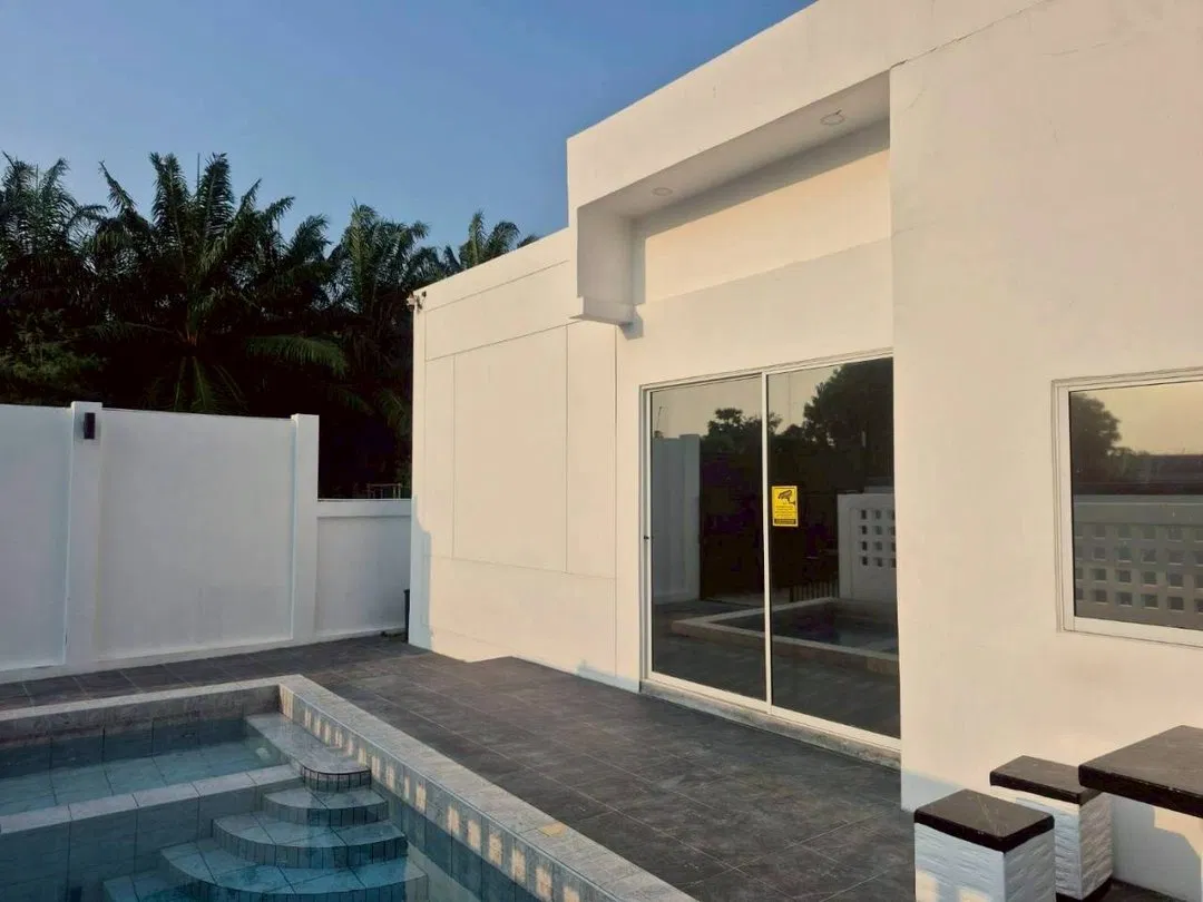 ภายนอก Villa Vi Blanca Pattaya