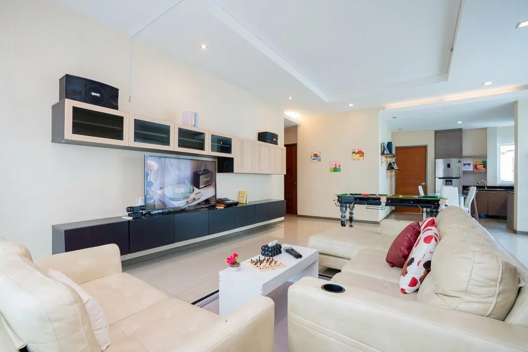 ภายใน Wealthy House