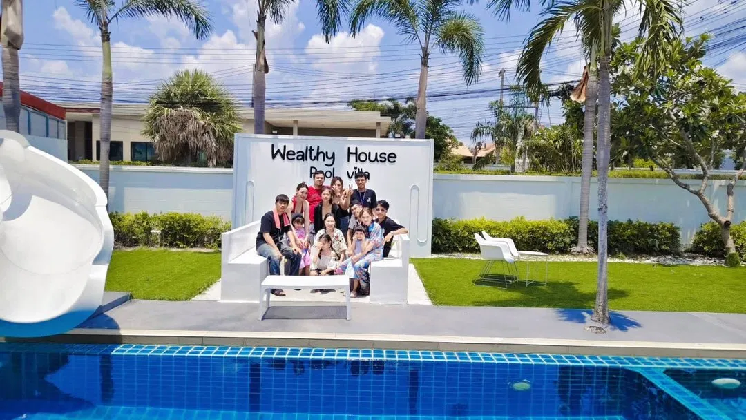 รูปจากลูกค้า Wealthy House